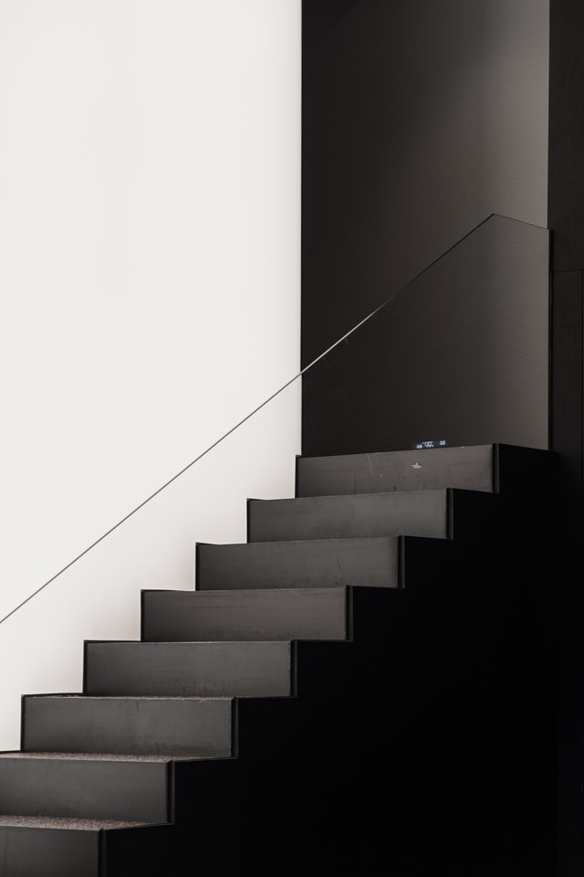 dark-hallways-dark-staircase