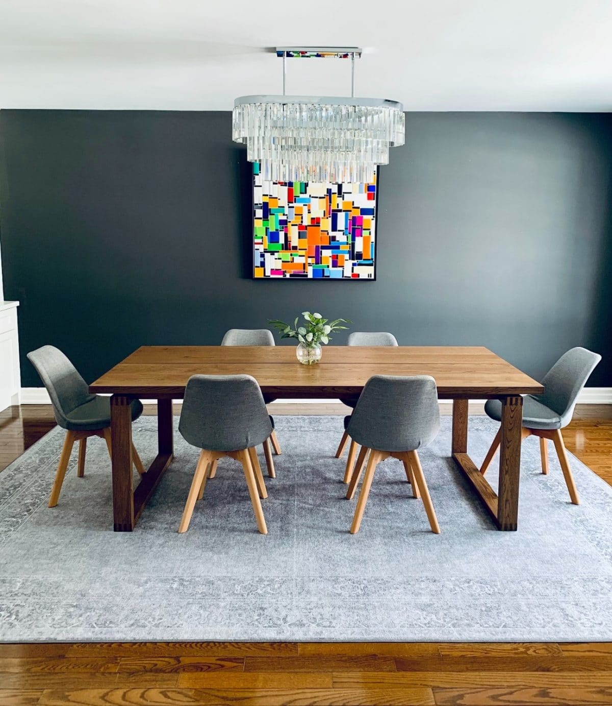 dining-room-grey-with-chandelier