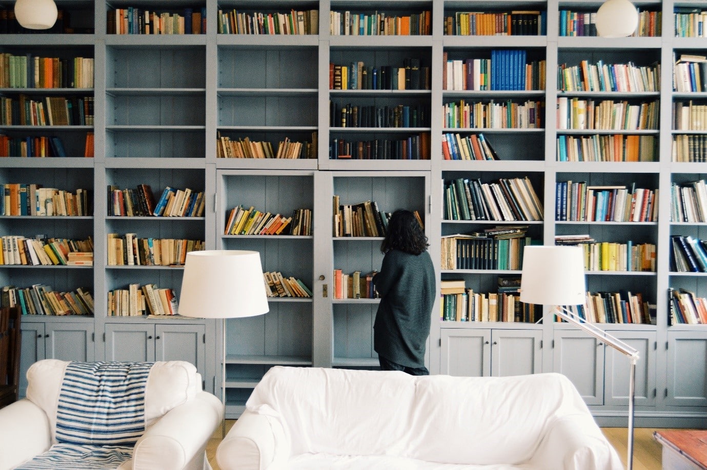 home-library-greys
