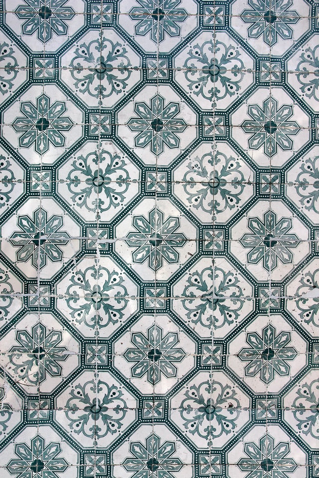 laundry-tiles-intricate-patterns