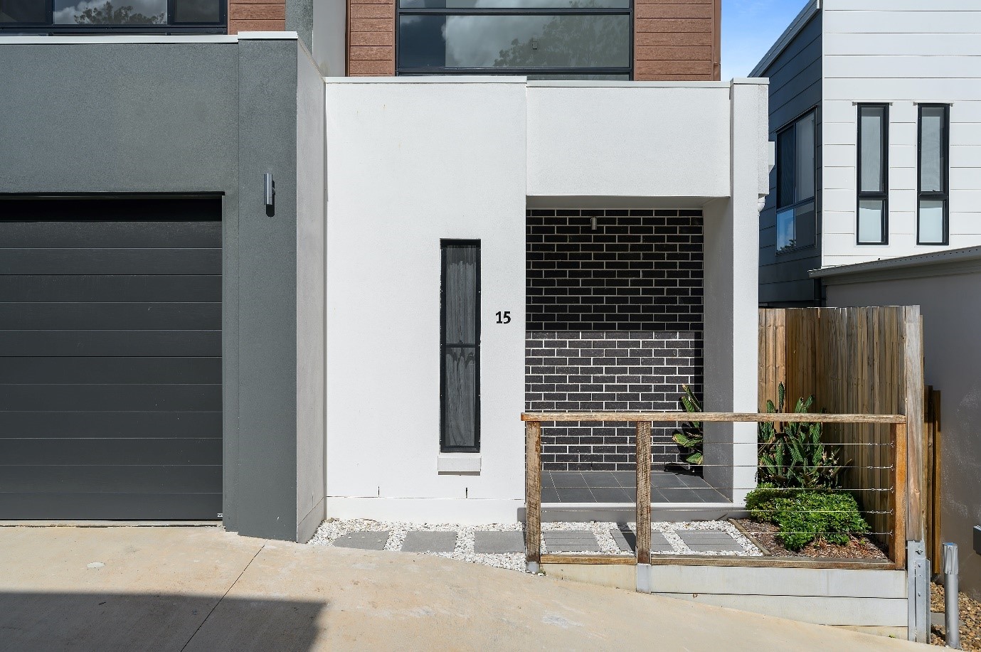 garage-door-ideas-black