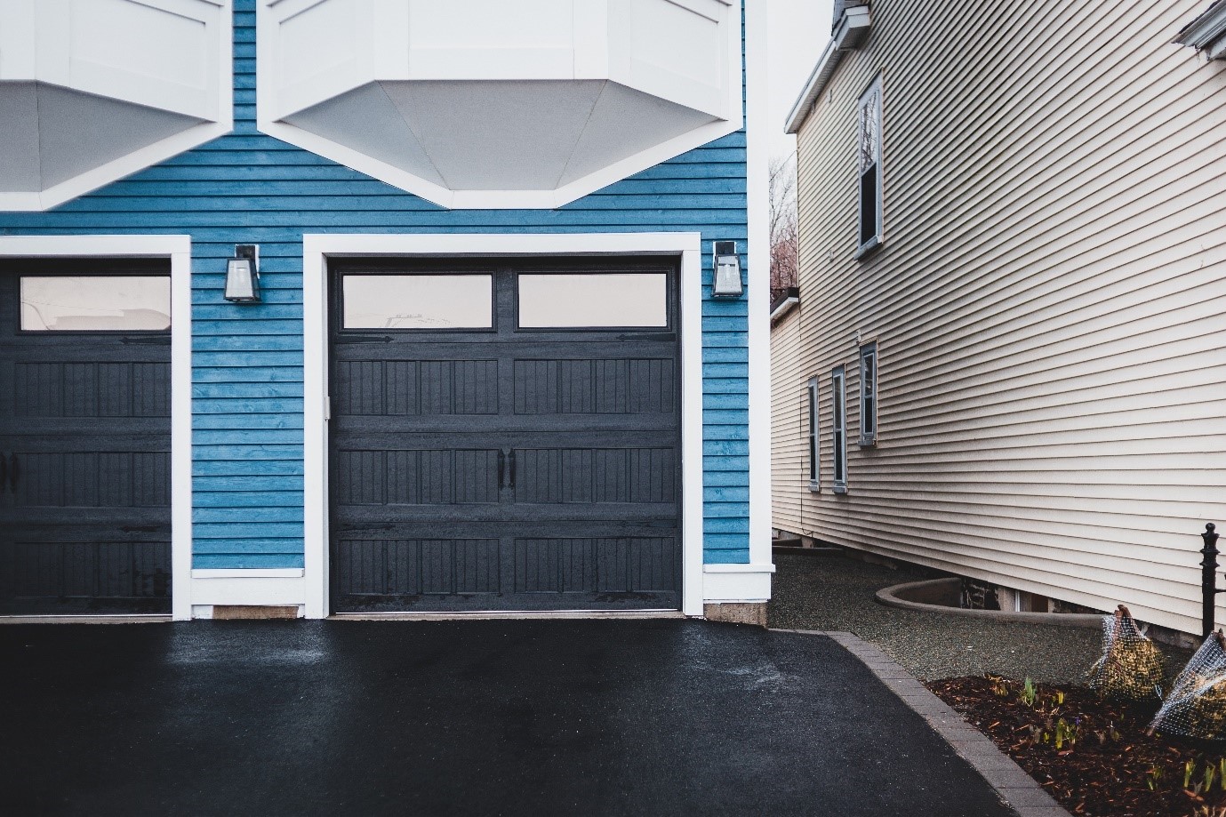 garage-door-ideas-craftsman
