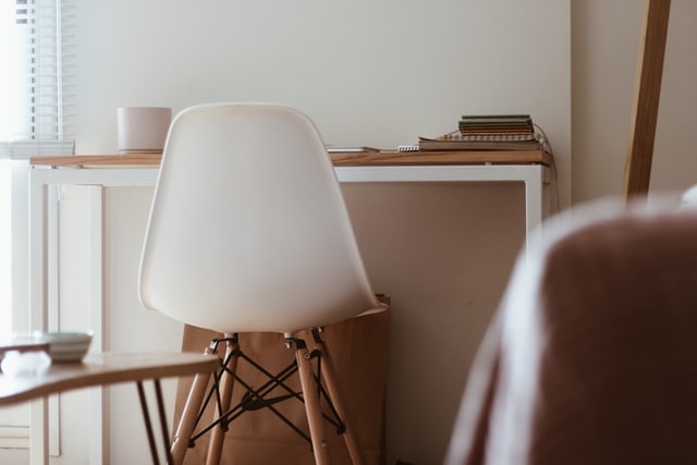 minimal modern home office