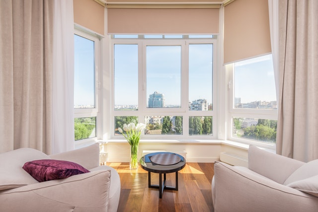 bay-window-living-room