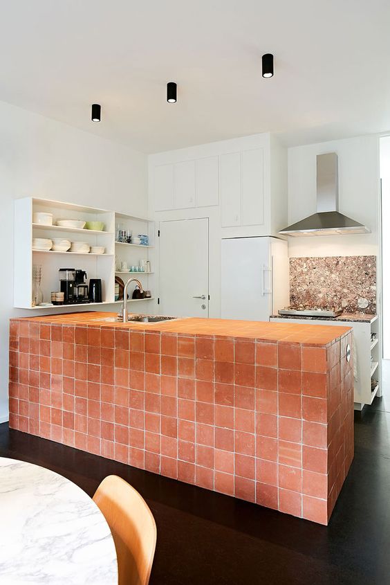 kitchen-island-ideas-terracotta-tile