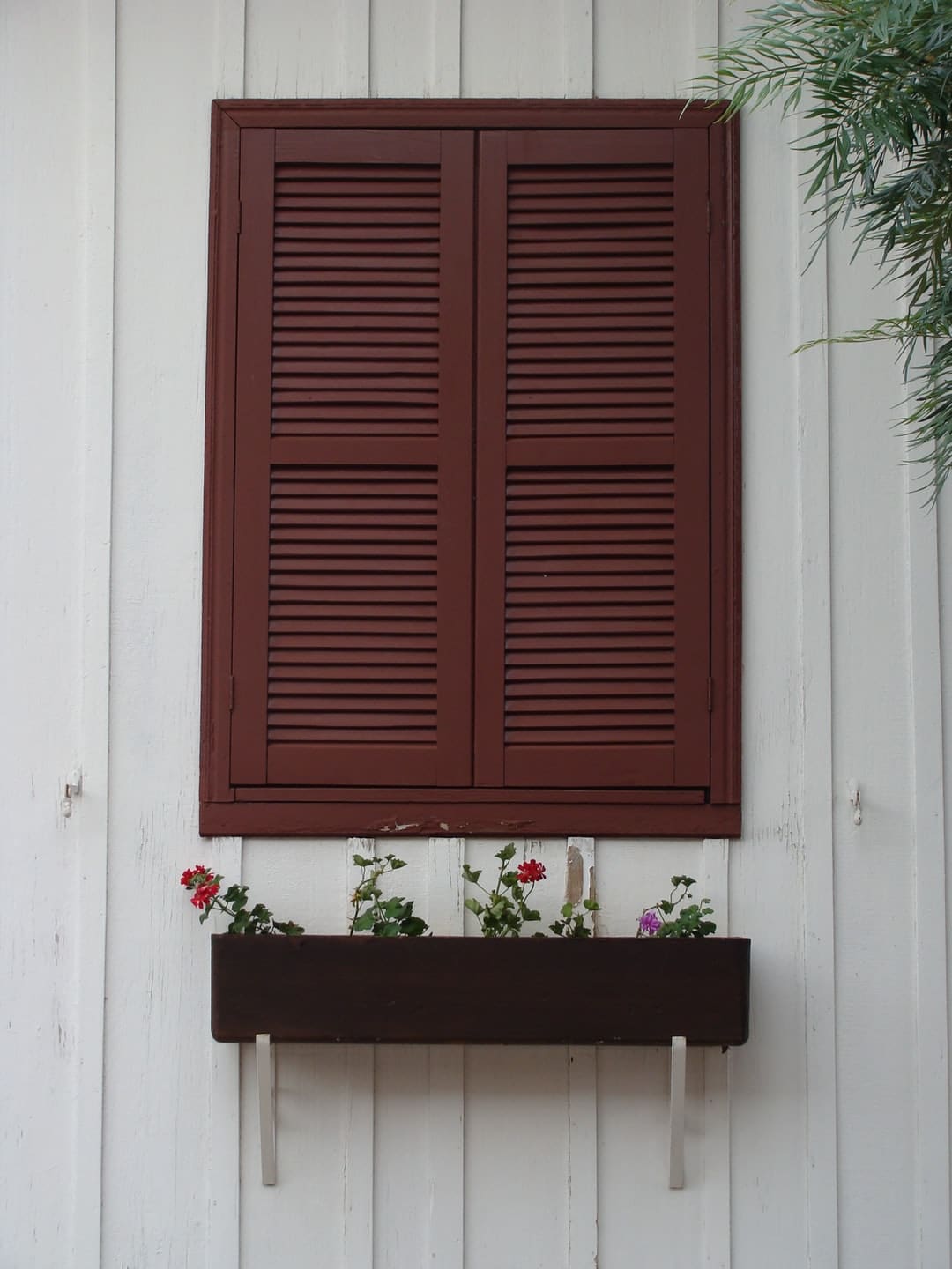 diy-folding-window-shutters