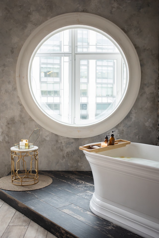 victorian-bathroom-window