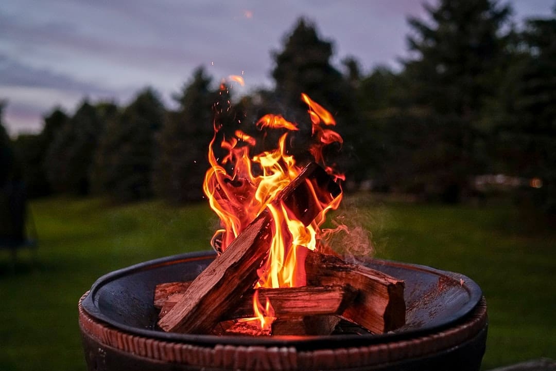 How to create the perfect DIY fire pit for group sing-a-longs