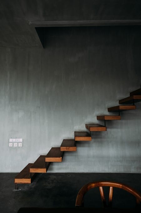 loft-conversion-minimal-floating-stairs