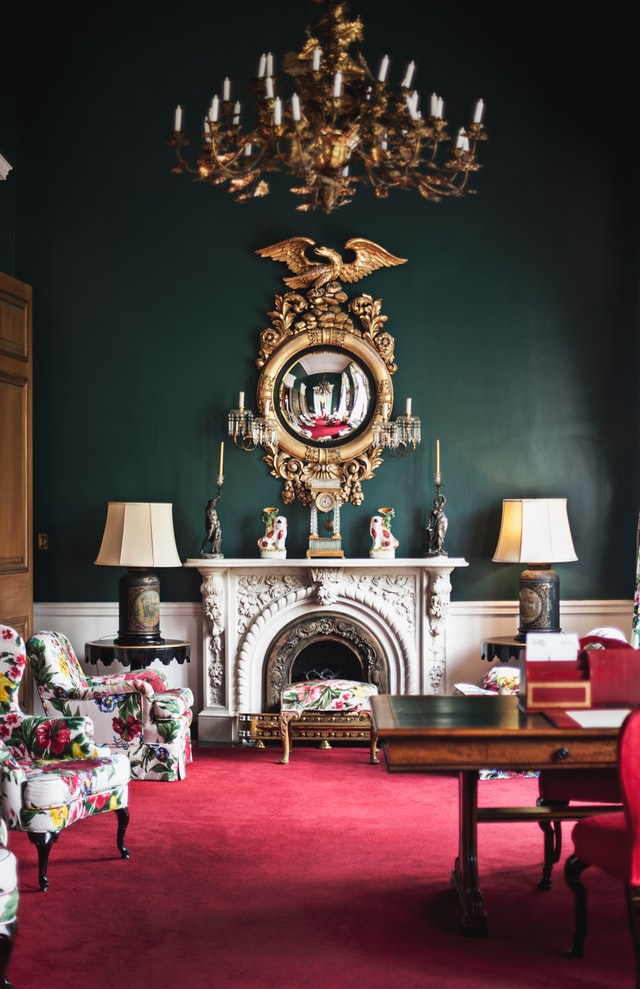 chimney-breast-ideas-maximalist