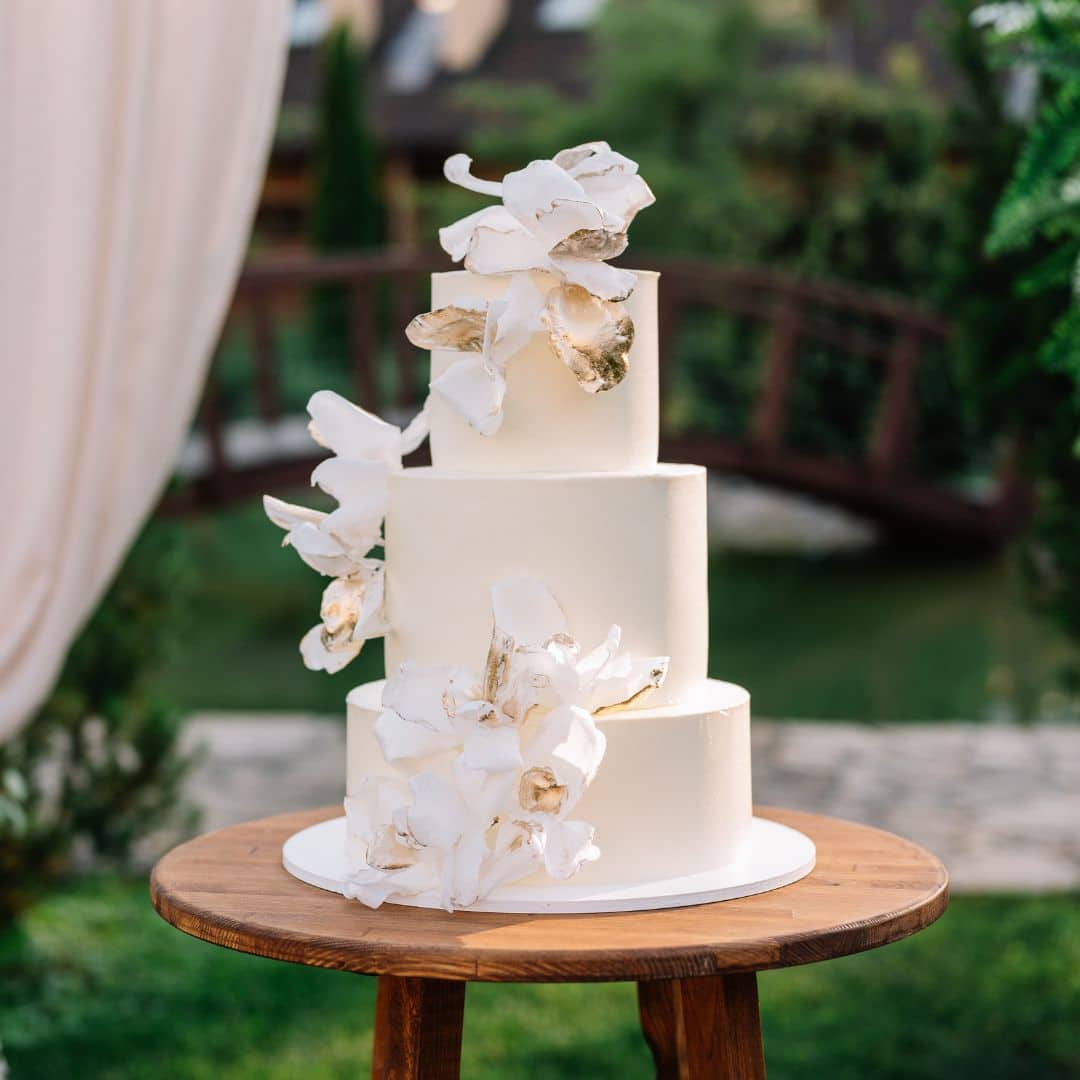 wedding cake with incredible edible art