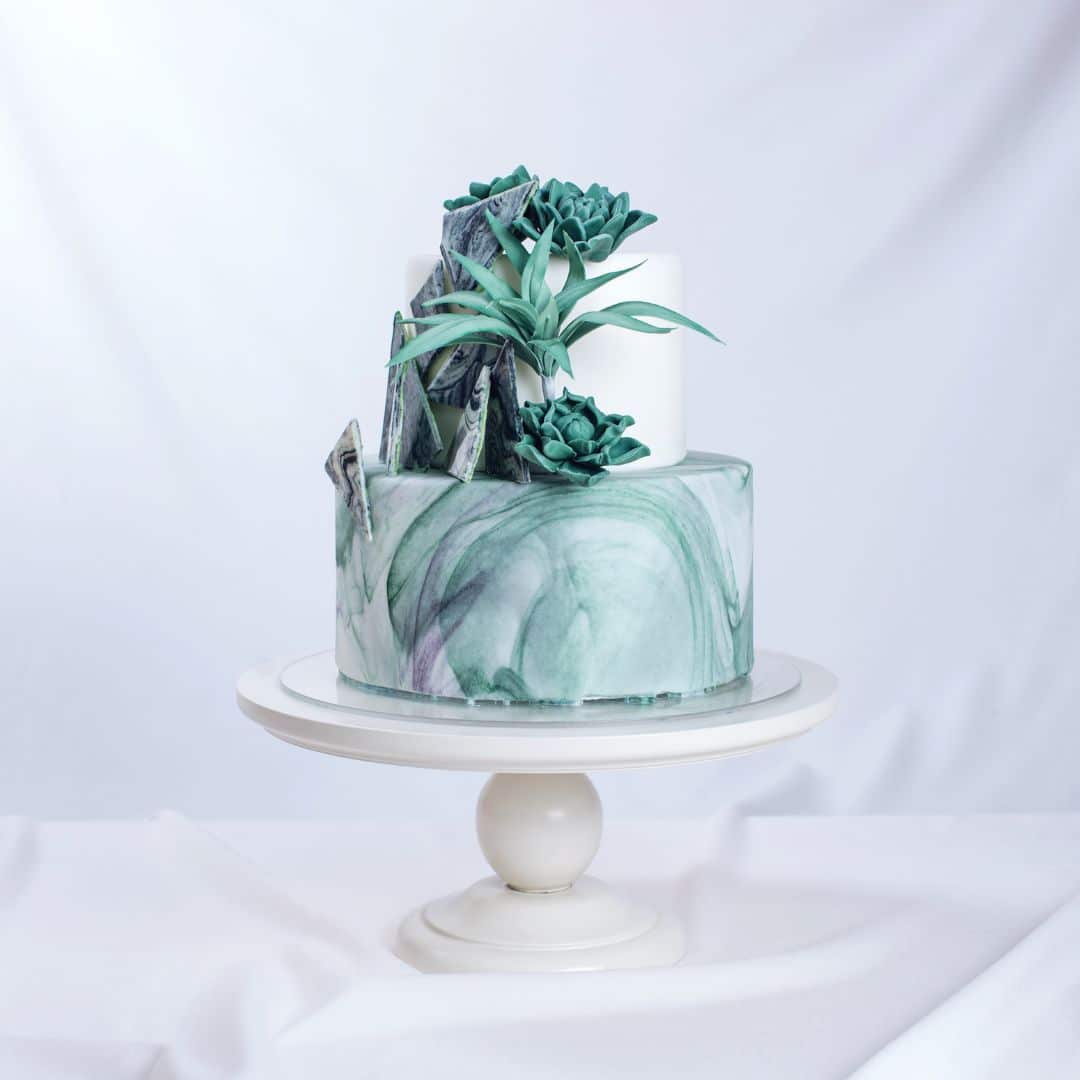 wedding cake with marbling design