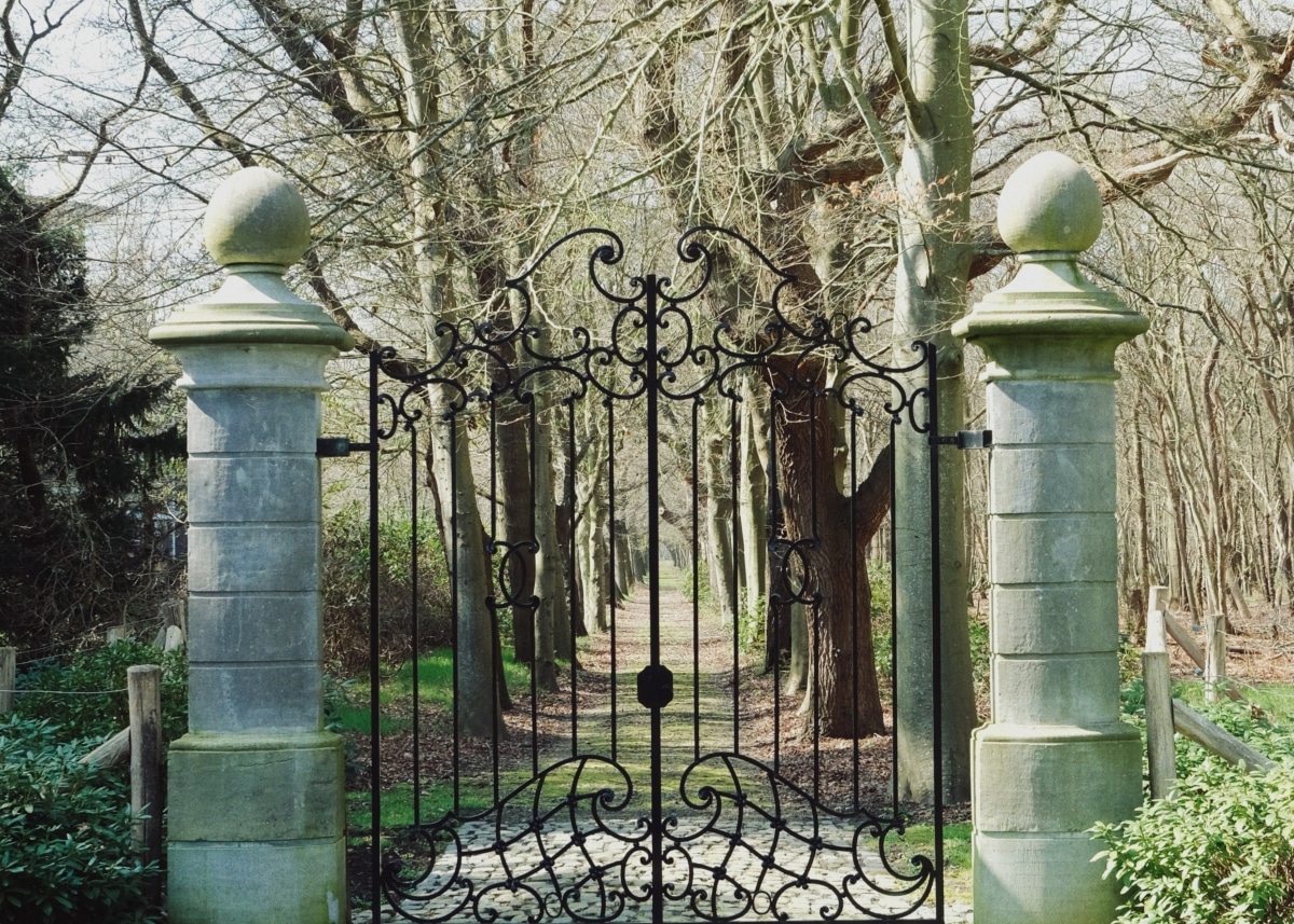 romantic elegant gate
