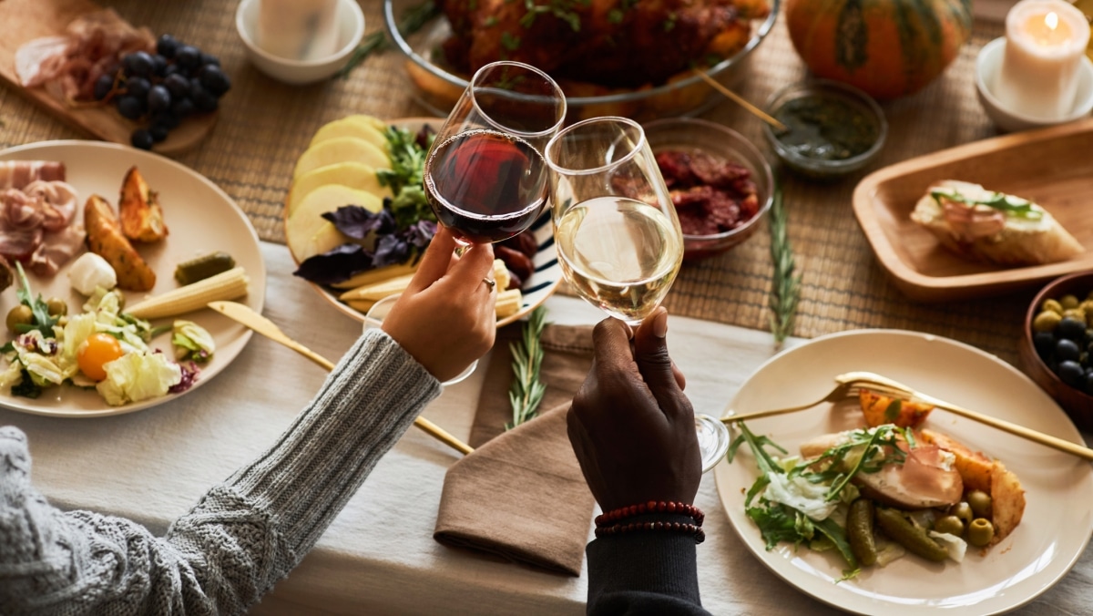 Thanksgiving tasks you can delegate for a memorable holiday