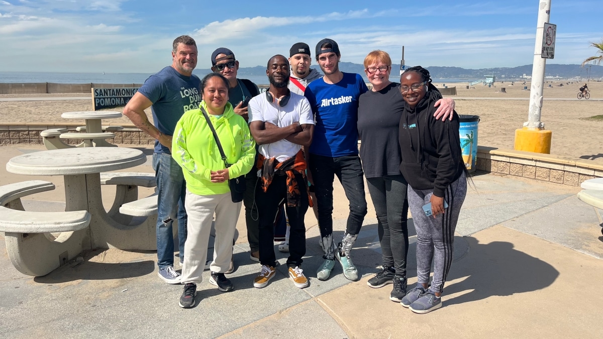 Airtasker takes part in monthly beach cleanups with Heal the Bay